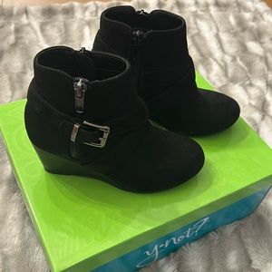 Y. Not Girls black heeled boot Toddler size 11c